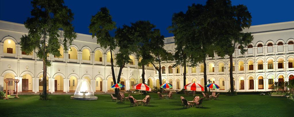 honeymoon packages in Agra